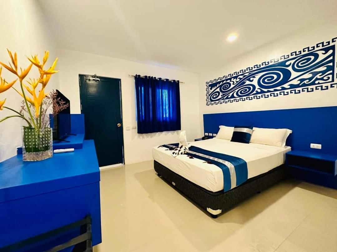 Ruhe Suites Coron Exterior photo